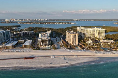 Condo in Sarasota, Florida, 2 bedrooms  № 2379021 - photo 28