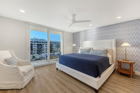 Condo in Sarasota, Florida, 2 bedrooms  № 2379021 - photo 15