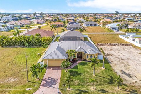 Купить виллу или дом в Кейп-Корал, Флорида 1 комната, 222.78м2, № 1790119 - фото 27