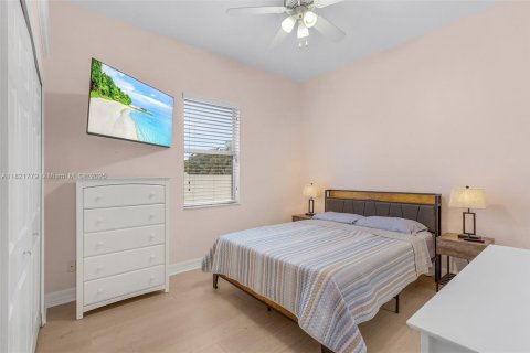 Купить виллу или дом в Кейп-Корал, Флорида 1 комната, 222.78м2, № 1790119 - фото 13