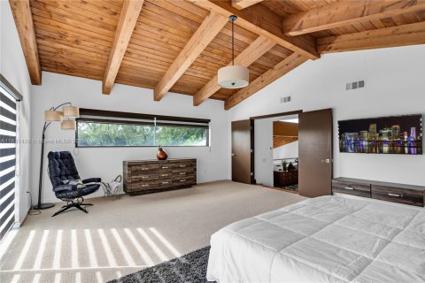 Casa en venta en Miami, Florida, 4 dormitorios, 422.33 m2 № 1808963 - foto 25