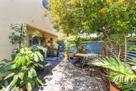 Condominio en venta en Miami, Florida, 2 dormitorios, 95.22 m2 № 1745722 - foto 5