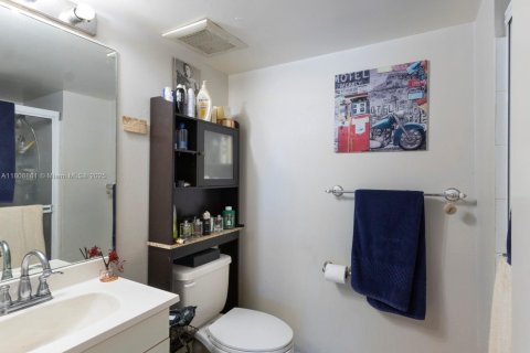 Condominio en venta en Miami, Florida, 2 dormitorios, 95.22 m2 № 1745722 - foto 15