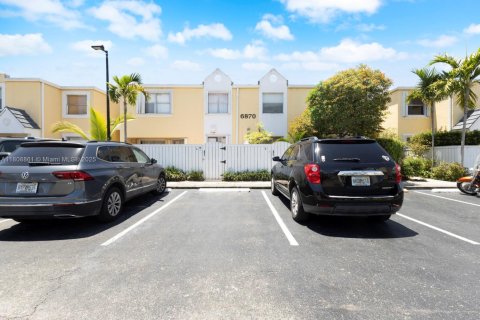 Condominio en venta en Miami, Florida, 2 dormitorios, 95.22 m2 № 1745722 - foto 20