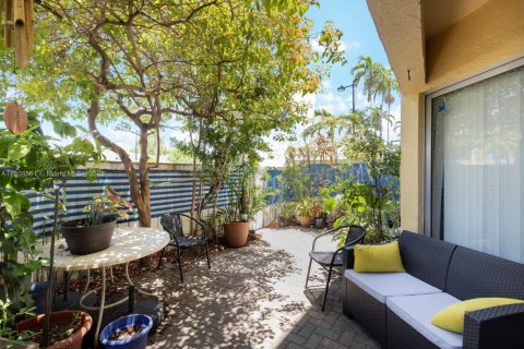 Condominio en venta en Miami, Florida, 2 dormitorios, 95.22 m2 № 1745722 - foto 6