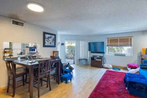 Condominio en venta en Miami, Florida, 2 dormitorios, 95.22 m2 № 1745722 - foto 4