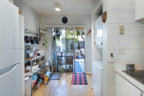 Condominio en venta en Miami, Florida, 2 dormitorios, 95.22 m2 № 1745722 - foto 10