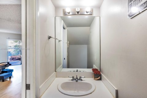 Condominio en venta en Miami, Florida, 2 dormitorios, 95.22 m2 № 1745722 - foto 11