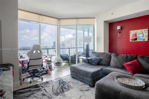 Condo in Miami, Florida, 1 bedroom  № 2046250 - photo 4