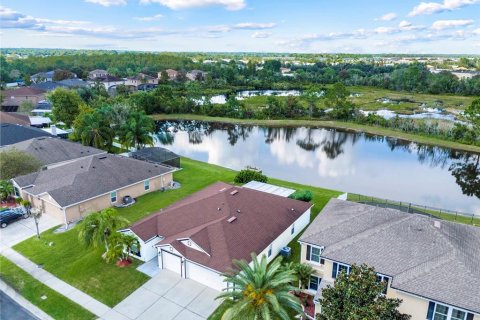 House in Orlando, Florida 4 bedrooms, 205.13 sq.m. № 2396233 - photo 6