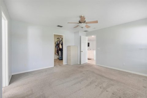House in Orlando, Florida 4 bedrooms, 205.13 sq.m. № 2396233 - photo 21