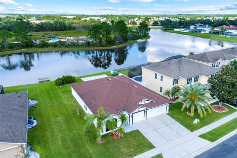 House in Orlando, Florida 4 bedrooms, 205.13 sq.m. № 2396233 - photo 5