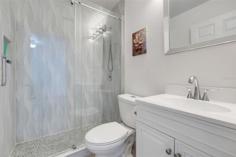 House in Orlando, Florida 4 bedrooms, 205.13 sq.m. № 2396233 - photo 26
