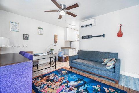 Купить коммерческую недвижимость в Майами, Флорида 213.12м2, № 2035594 - фото 17