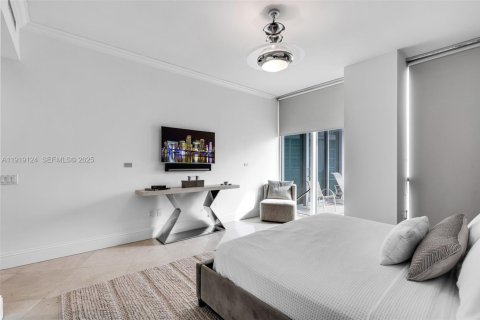 Condo in Bal Harbour, Florida, 2 bedrooms  № 1989228 - photo 27