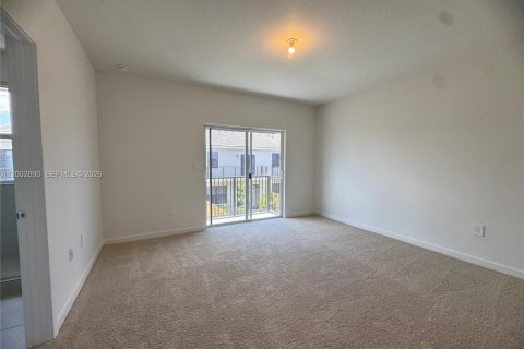 Townhouse in Homestead, Florida 3 bedrooms, 171.59 sq.m. № 2066435 - photo 18