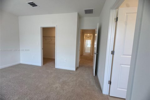 Townhouse in Homestead, Florida 3 bedrooms, 171.59 sq.m. № 2066435 - photo 21