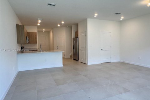 Townhouse in Homestead, Florida 3 bedrooms, 171.59 sq.m. № 2066435 - photo 10
