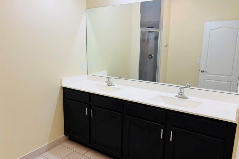 Villa ou maison à louer à Port St. Lucie, Floride: 3 chambres, 153.2 m2 № 2279047 - photo 14