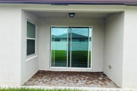 Villa ou maison à louer à Port St. Lucie, Floride: 3 chambres, 153.2 m2 № 2279047 - photo 17