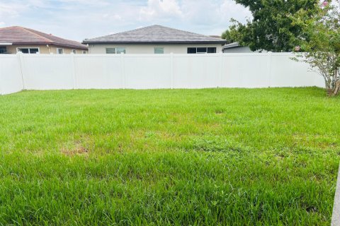 Villa ou maison à louer à Port St. Lucie, Floride: 3 chambres, 153.2 m2 № 2279047 - photo 16