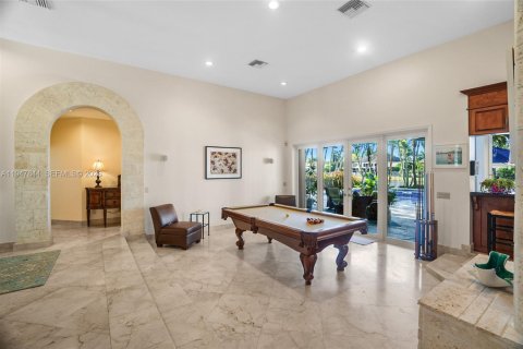 House in Weston, Florida 5 bedrooms, 333.33 sq.m. № 2004118 - photo 14