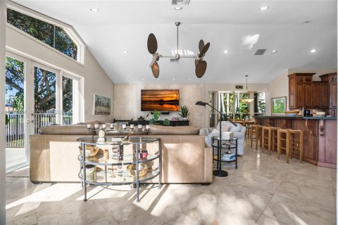 House in Weston, Florida 5 bedrooms, 333.33 sq.m. № 2004118 - photo 28