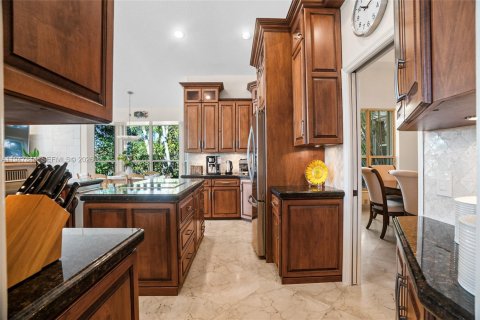 House in Weston, Florida 5 bedrooms, 333.33 sq.m. № 2004118 - photo 17
