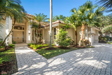 House in Weston, Florida 5 bedrooms, 333.33 sq.m. № 2004118 - photo 3