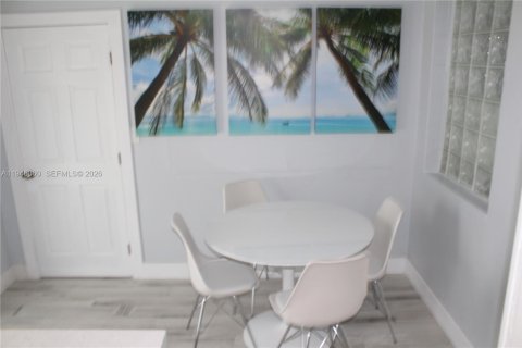 Снять в аренду виллу или дом в Майами, Флорида 3 спальни, 127.18м2, № 2002321 - фото 10