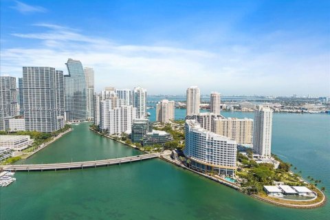 Купить кондоминиум в Майами, Флорида 1 спальня, 72.46м2, № 1953929 - фото 4