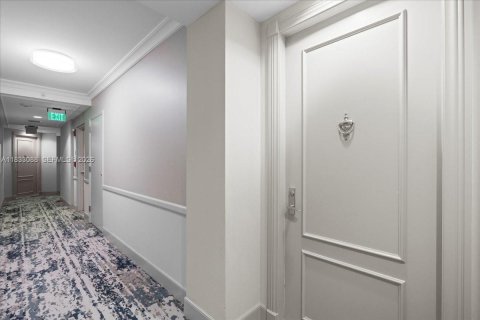 Купить кондоминиум в Майами, Флорида 1 спальня, 72.46м2, № 1953929 - фото 8