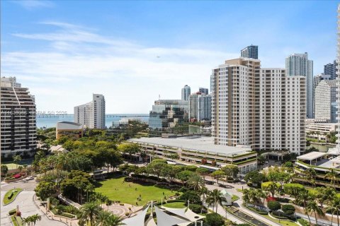 Купить кондоминиум в Майами, Флорида 1 спальня, 72.46м2, № 1953929 - фото 27