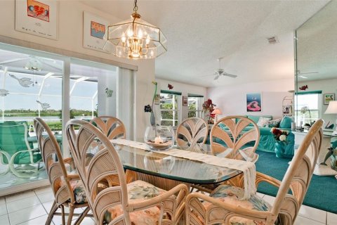 House in Bradenton, Florida 3 bedrooms, 134.99 sq.m. № 1813495 - photo 4