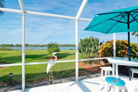 House in Bradenton, Florida 3 bedrooms, 134.99 sq.m. № 1813495 - photo 14