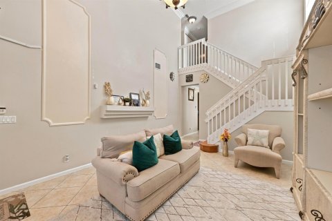 House in West Palm Beach, Florida 5 bedrooms, 256.04 sq.m. № 2409534 - photo 8