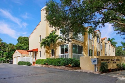 Copropriété à louer à Sarasota, Floride: 3 chambres, 142.42 m2 № 1657002 - photo 1