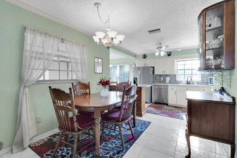 Copropriété à vendre à New Port Richey, Floride: 2 chambres, 104.42 m2 № 1723868 - photo 14