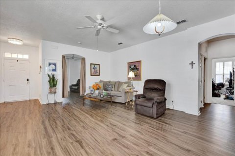 Villa ou maison à vendre à DeLand, Floride: 3 chambres, 143.72 m2 № 1838377 - photo 5