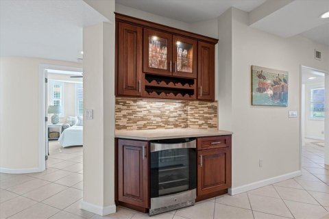 Condo in Sarasota, Florida, 3 bedrooms  № 2099792 - photo 9