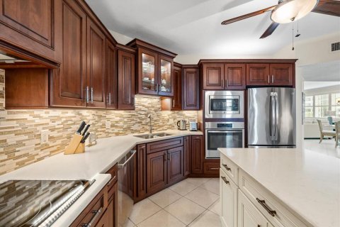 Condo in Sarasota, Florida, 3 bedrooms  № 2099792 - photo 10