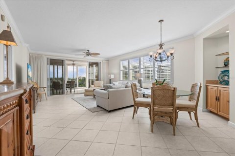 Condo in Sarasota, Florida, 3 bedrooms  № 2099792 - photo 17