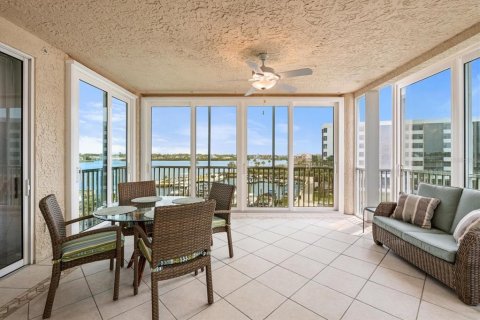 Condo in Sarasota, Florida, 3 bedrooms  № 2099792 - photo 23