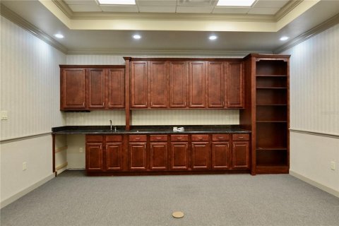 Propiedad comercial en alquiler en Port Charlotte, Florida, 5658.58 m2 № 1147905 - foto 28