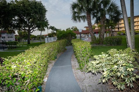 Copropriété à louer à Lauderdale Lakes, Floride: 2 chambres, 94.85 m2 № 1934717 - photo 17