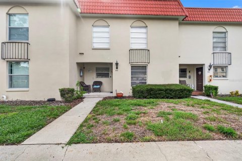 Adosado en Dunedin, Florida 3 dormitorios, 151.43 m2 № 2275505