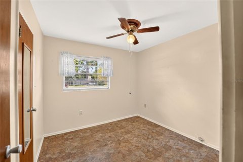 House in Gainesville, Florida 3 bedrooms, 163.88 sq.m. № 2377844 - photo 19