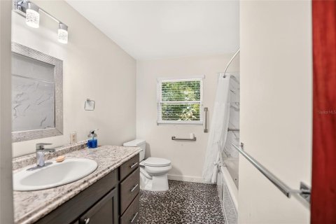 House in Gainesville, Florida 3 bedrooms, 163.88 sq.m. № 2377844 - photo 30