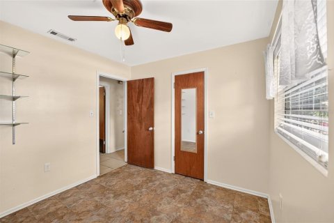 House in Gainesville, Florida 3 bedrooms, 163.88 sq.m. № 2377844 - photo 20