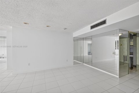 Copropriété à vendre à Lake Worth, Floride: 3 chambres, 108.42 m2 № 2084441 - photo 16